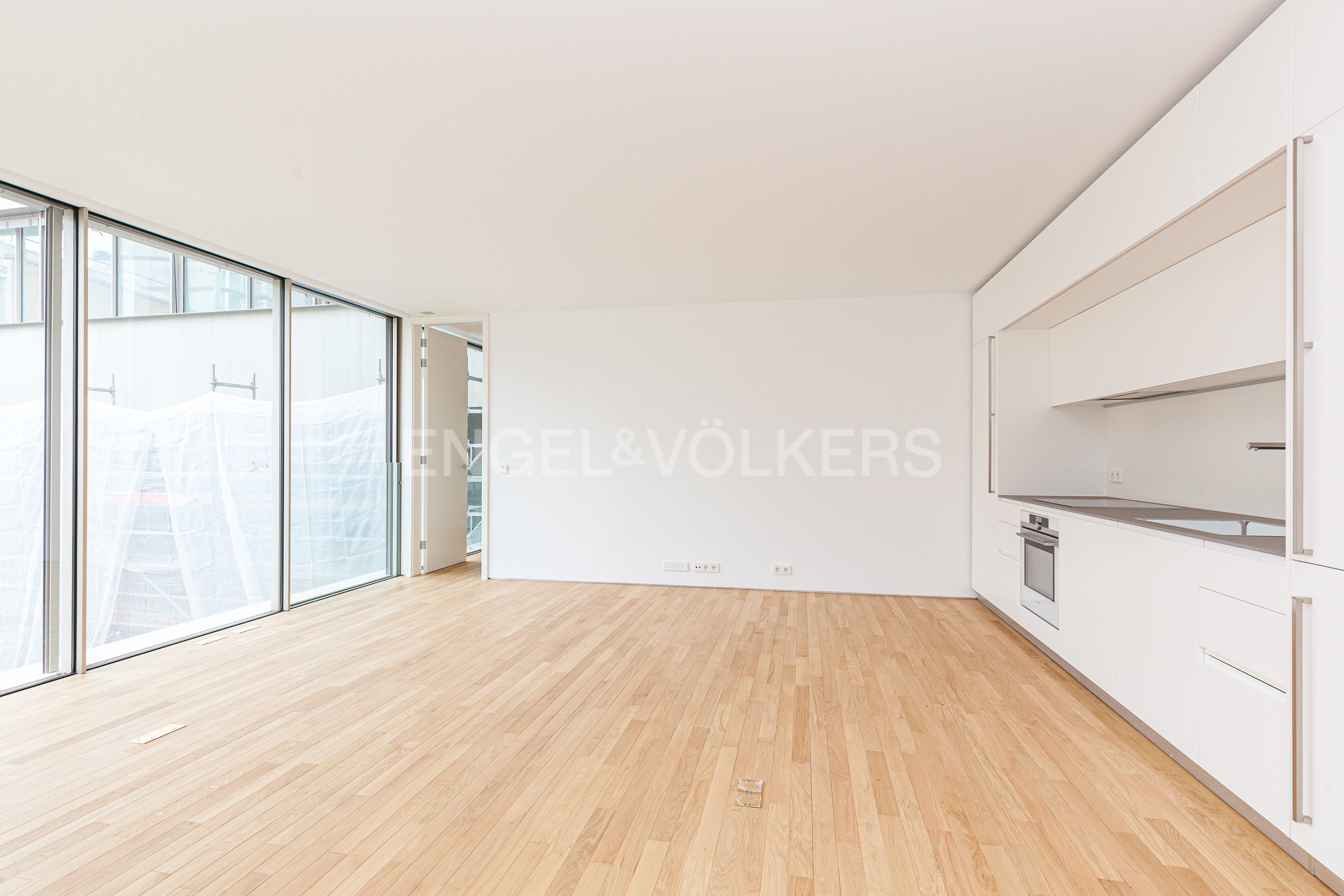 Living room of Apartment for sale in  Madrid Capital  with Air Conditioner, Heating and Swimming Pool