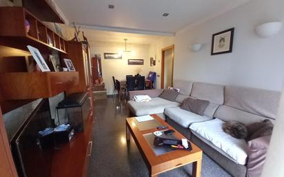 Living room of Flat for sale in Girona Capital  with Balcony