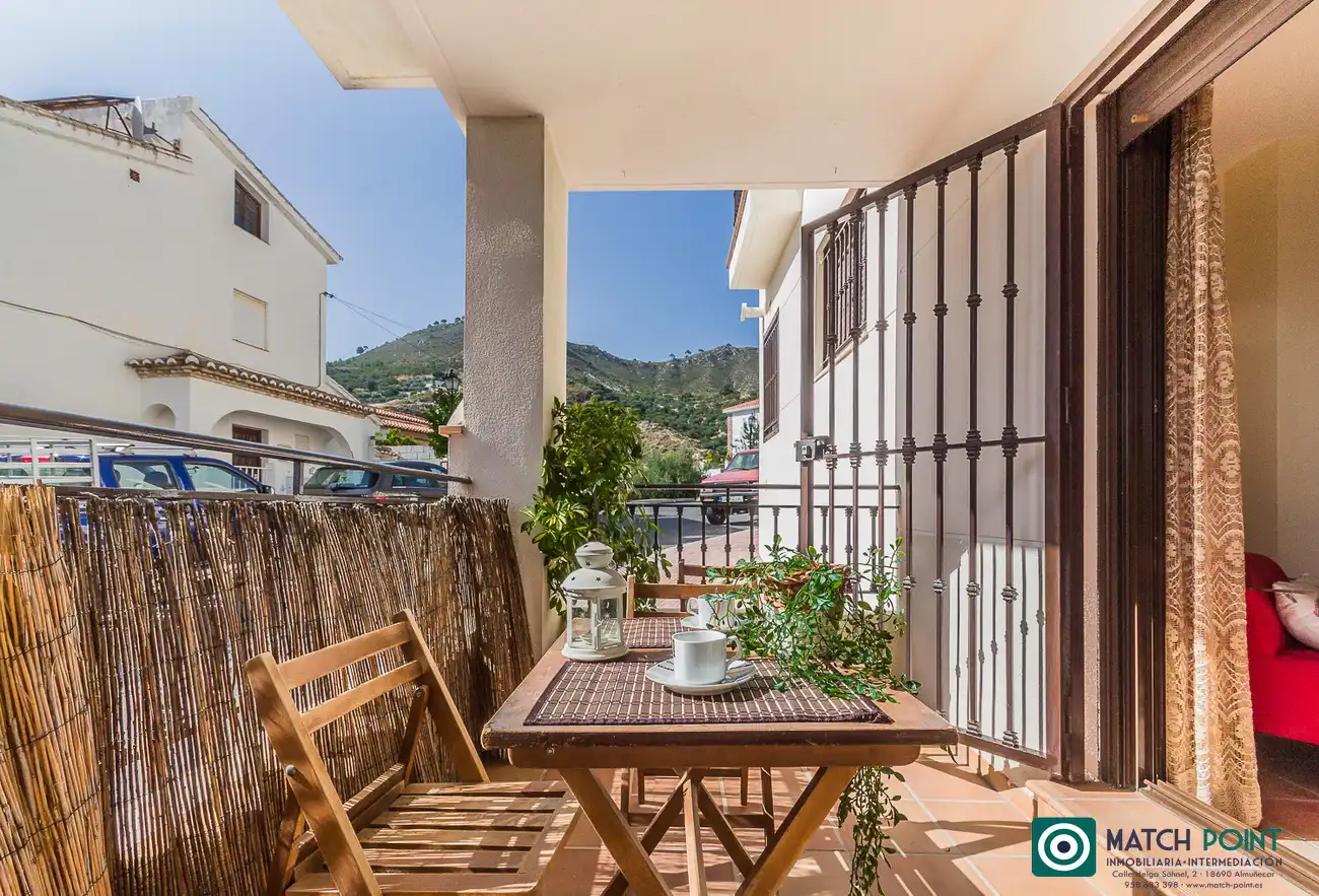 Planta baixa de lloguer a Calle Francisco Ruiz Aneas, Lentegí