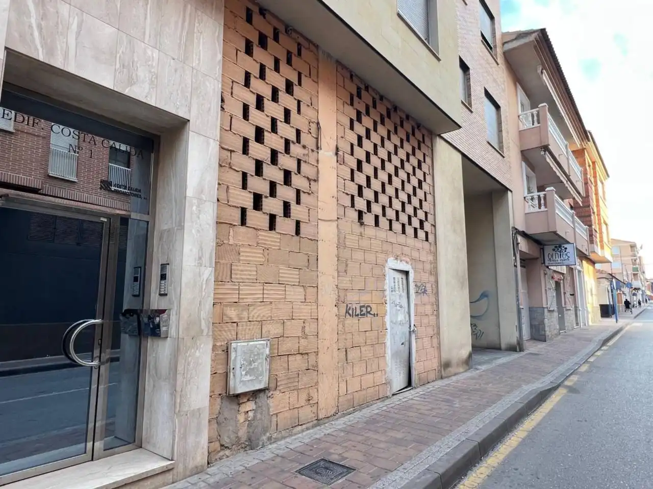 Local comercial en venda a Calle EDUARDO LINARES 1