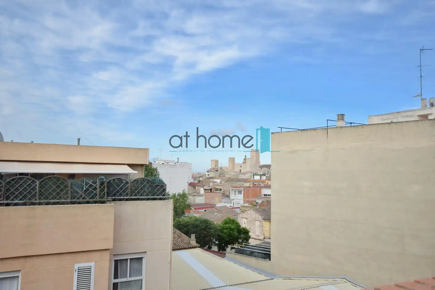 Flat for rent in Avinguda del País Valencià, Centro