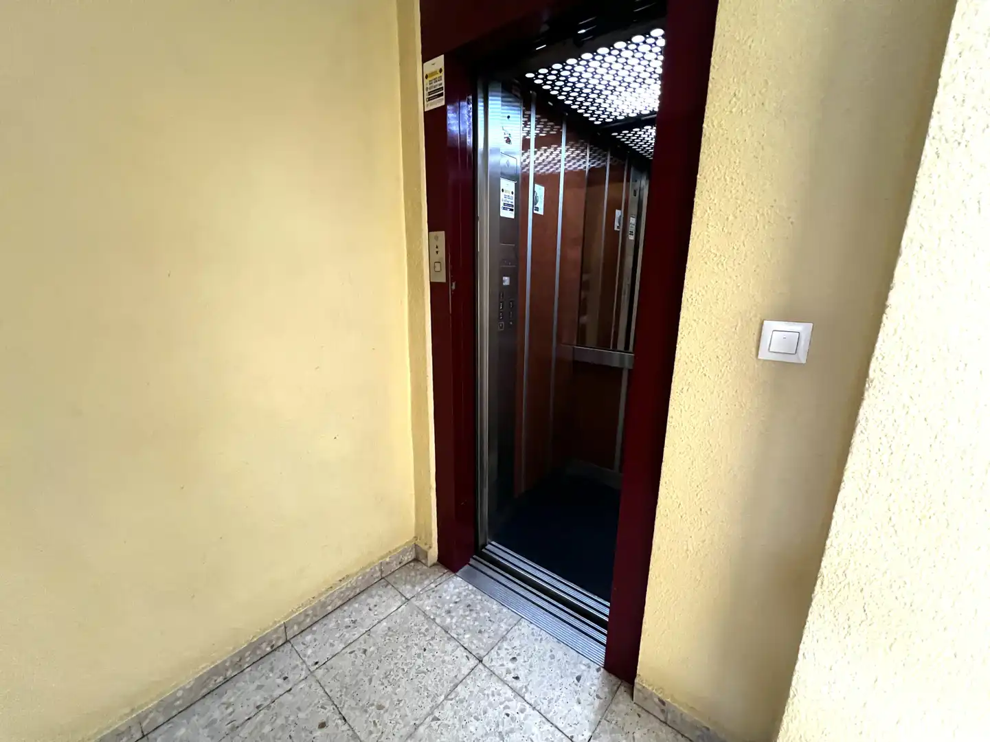 Piso en venta en Cabezón de la Sal con Calefacción, Parquet y Amueblado