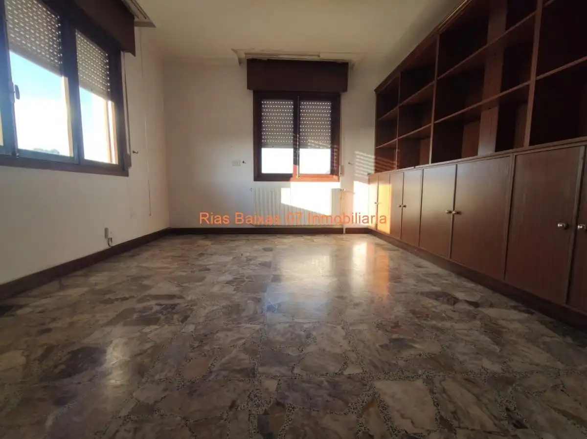 Casa o chalet en venta en Vigo  con Calefacción, Jardín privado y Parquet