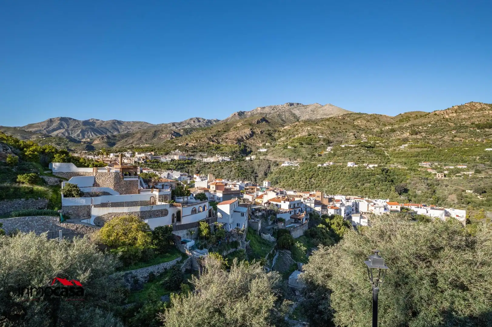 Vista exterior de Casa o chalet en venta en Los Guájares