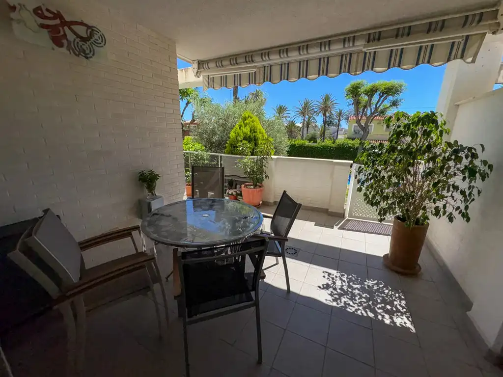 Terrassa de Apartament en venda en Dénia amb Aire condicionat, Jardí privat i Terrassa