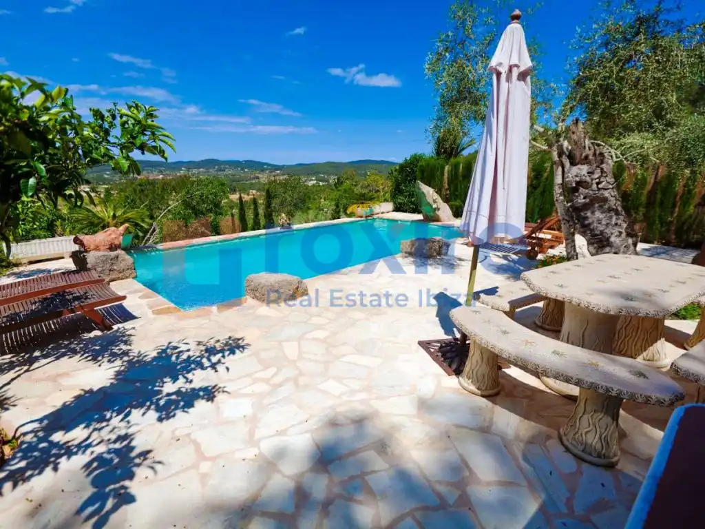 Vista exterior de Casa o xalet de lloguer en Sant Joan de Labritja amb Aire condicionat, Calefacció i Jardí privat