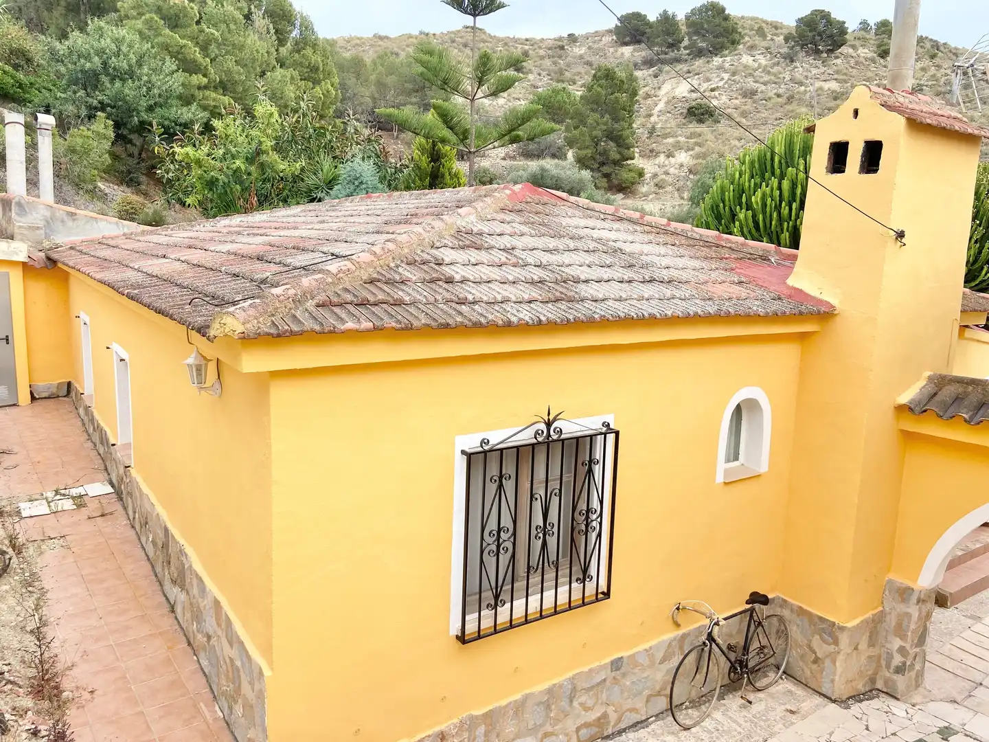 Vista exterior de Casa o chalet en venta en Petrer