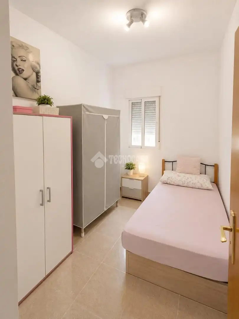 Habitación de Piso en venta en Almería