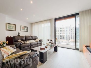 Wohnung mit Balkon zum Verkauf in Carrer de la Marina .