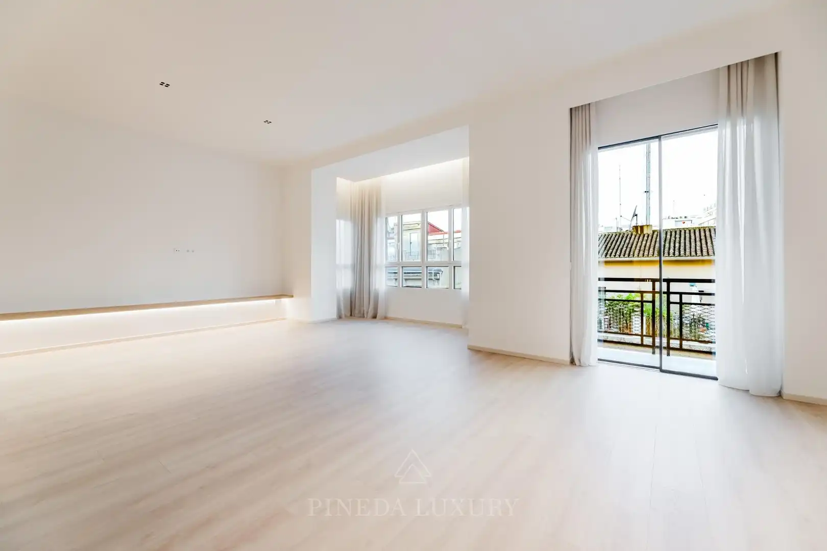 Appartamento con terrazza in vendita a Calle Calle de Pizarro, imagen 3