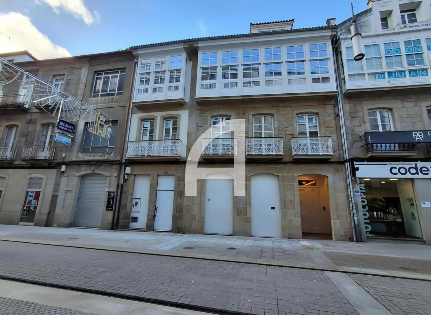 Vista exterior de Ático en venta en Pontevedra Capital  con Calefacción, Parquet y Terraza