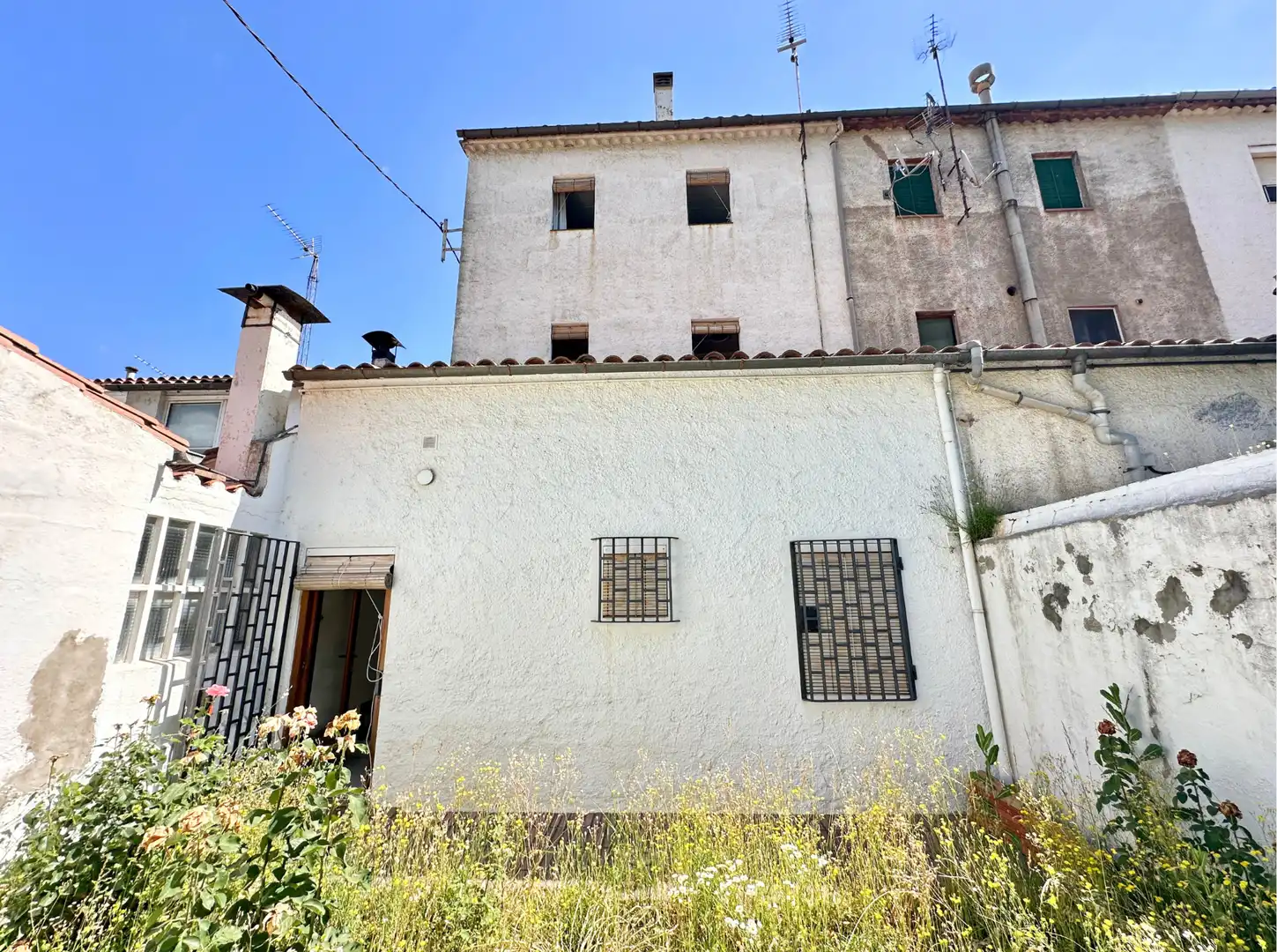 Vista exterior de Casa o xalet en venda en Ripoll amb Jardí privat i Forn