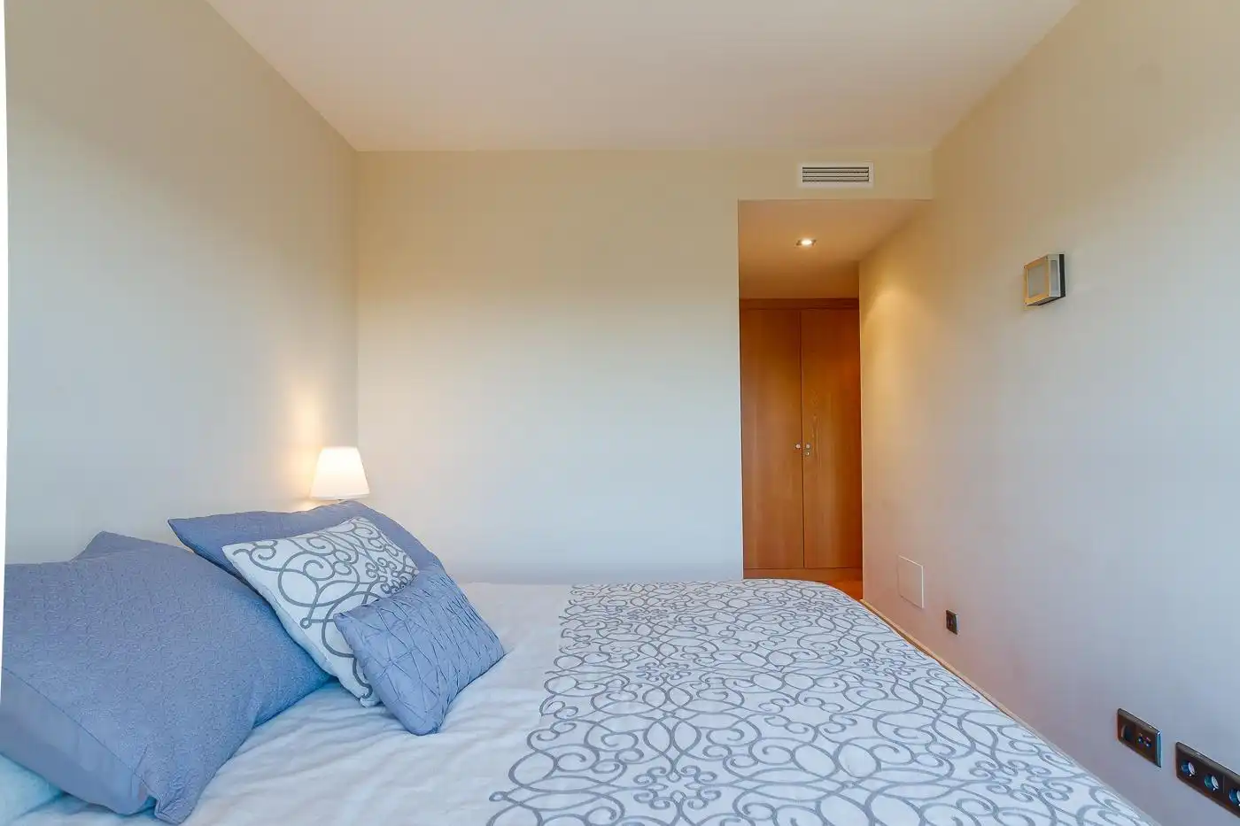 Habitación de Piso en venta en Madrid con Aire acondicionado, Calefacción y Jardín privado