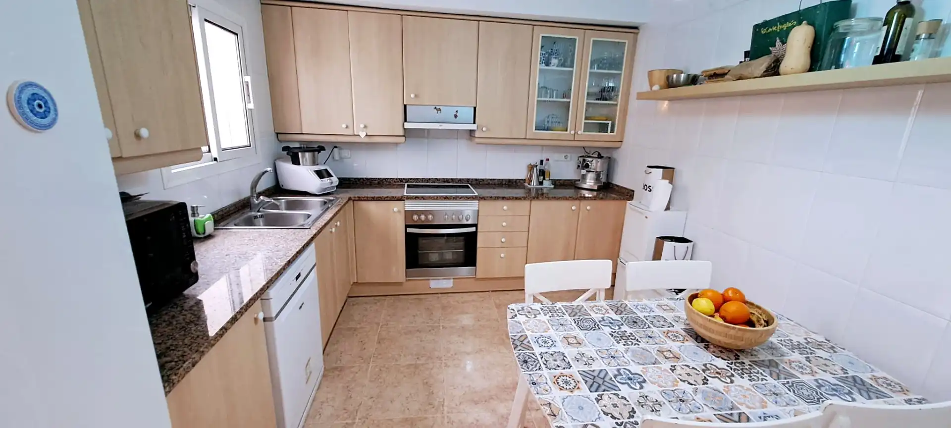 Cocina de Dúplex en venta en Malgrat de Mar con Aire acondicionado, Terraza y Amueblado