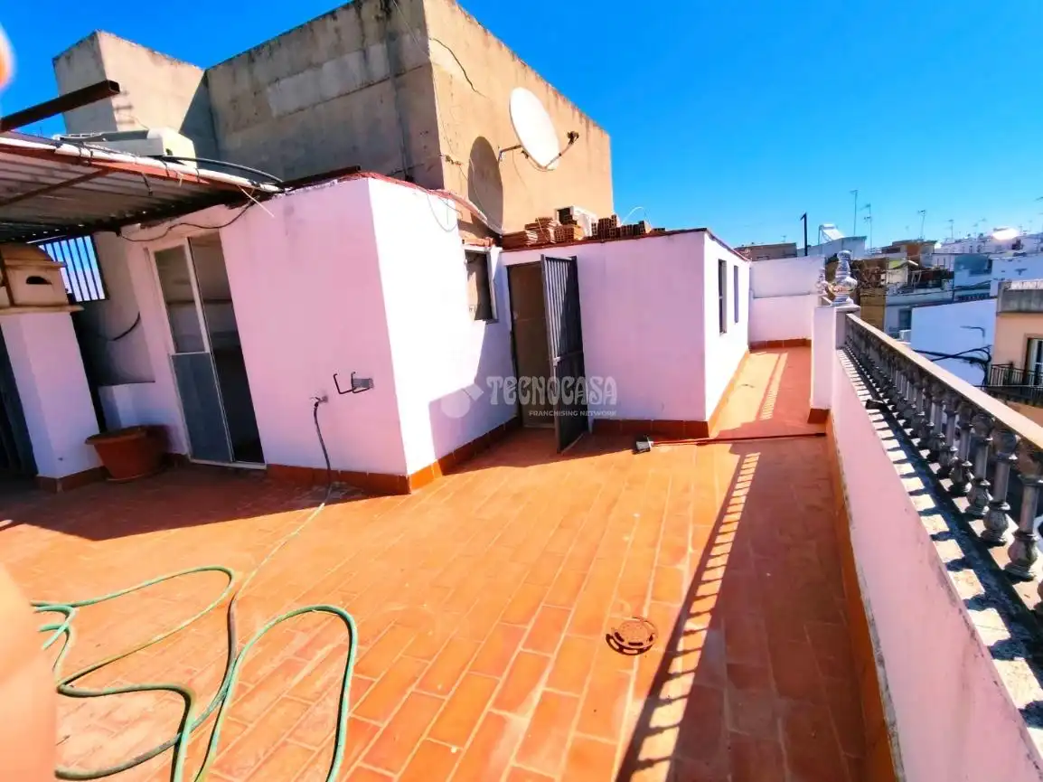 Terraza de Piso en venta en Coria del Río