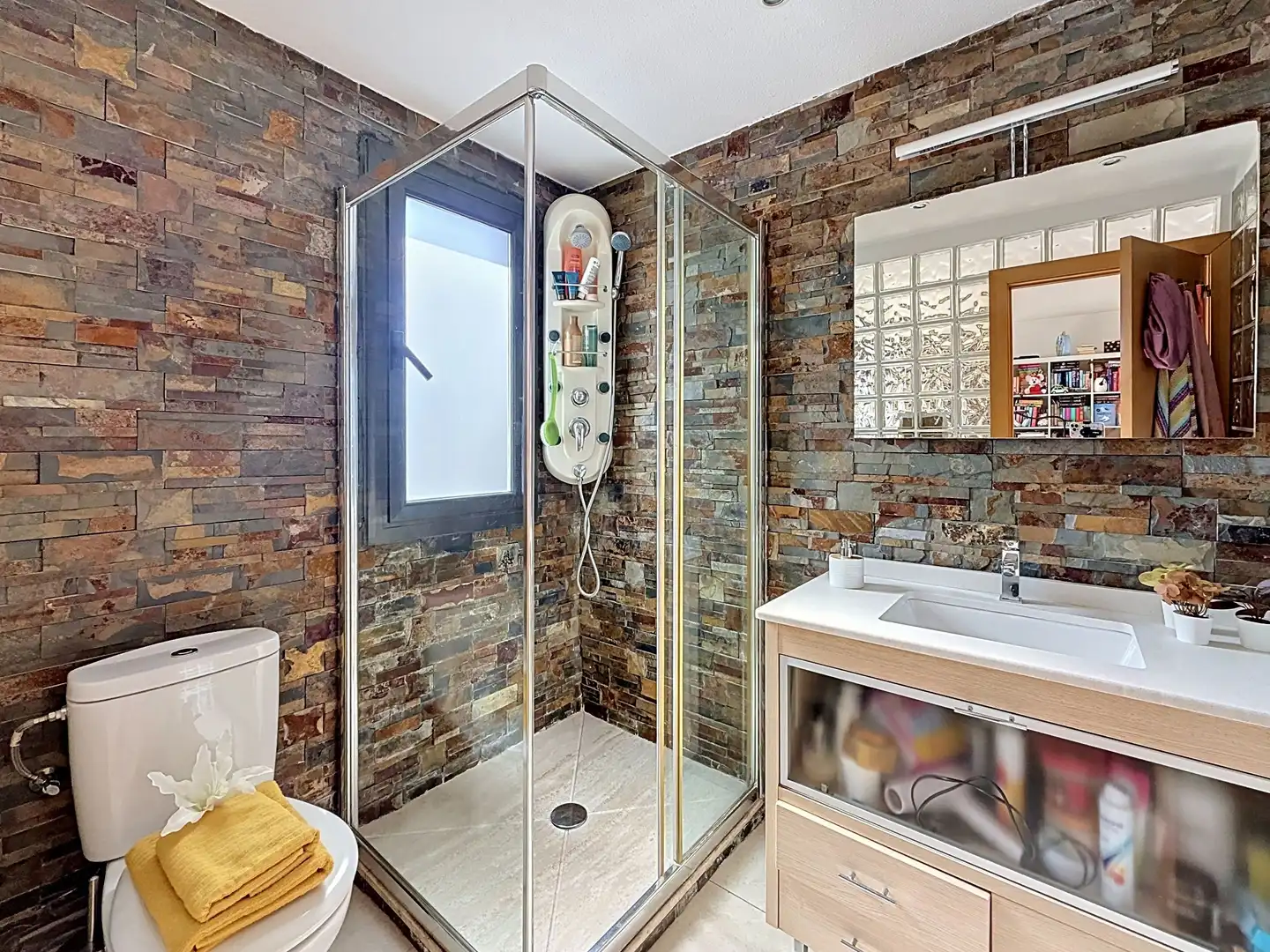 Baño de Dúplex en venta en Montornès del Vallès con Aire acondicionado, Calefacción y Terraza