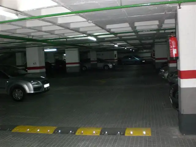 Parkplatz zur Miete in AVENIDA ROMA 120, imagen 3
