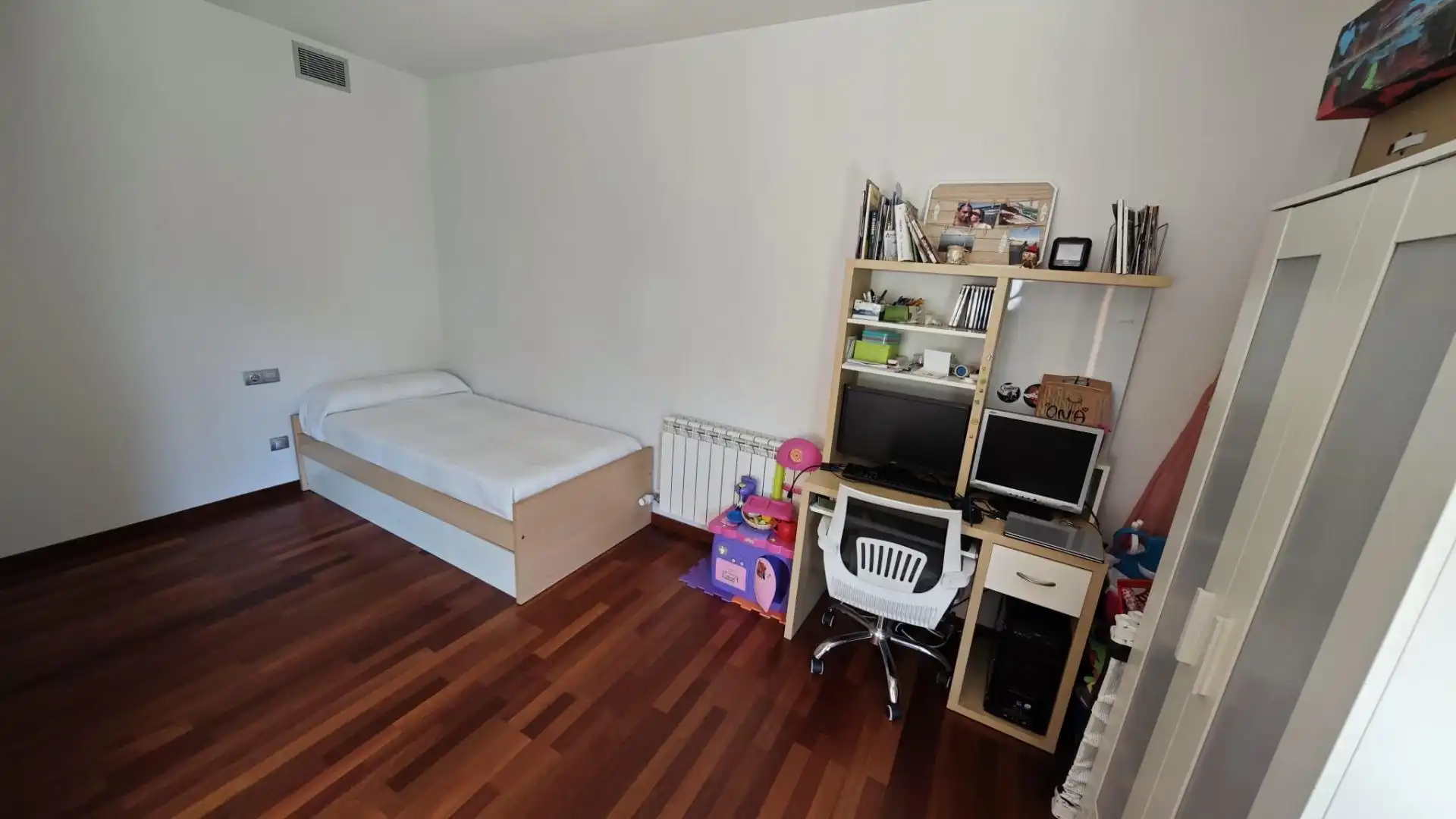 Habitación de Piso en venta en Vilanova i la Geltrú con Aire acondicionado, Calefacción y Parquet
