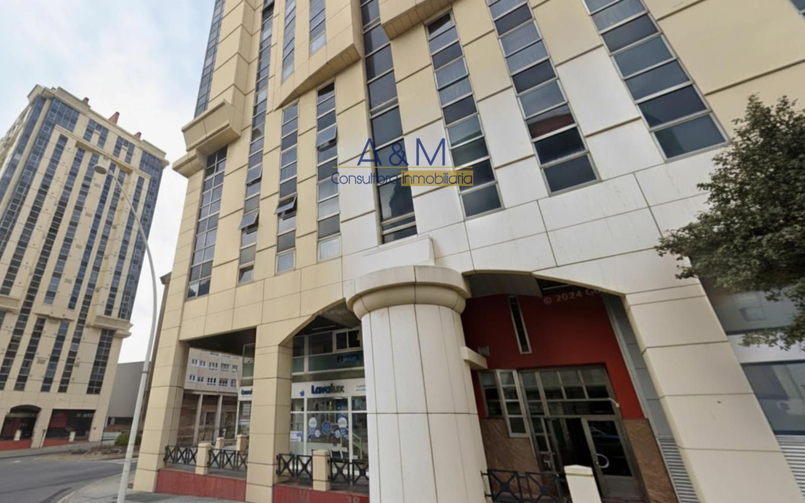 Vista exterior de Pis en venda en A Coruña Capital  amb Calefacció, Traster i Moblat