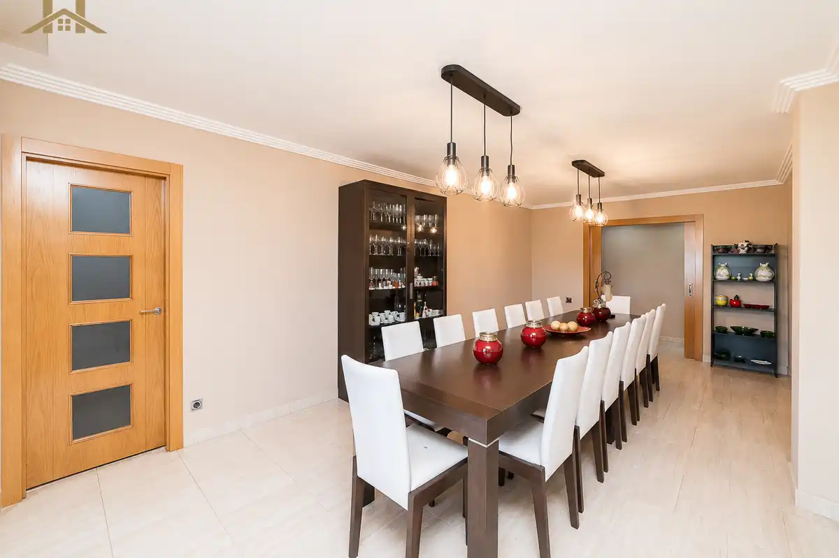Comedor de Casa o chalet en venta en Villaviciosa de Odón con Aire acondicionado, Calefacción y Jardín privado