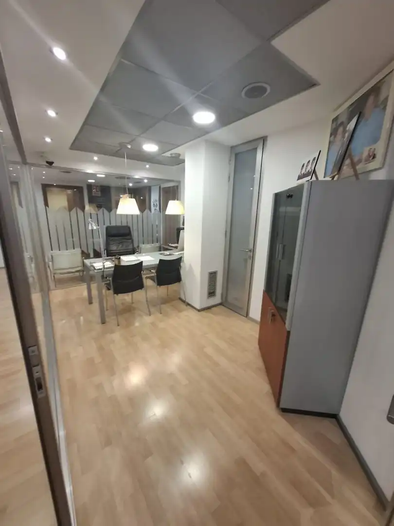 Büro zum Verkauf in Valencia mit Klimaanlage, Heizung und Möbliert