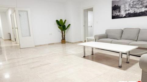 Foto 5 de Piso de alquiler en Cruz, Centro - Sagrario,  Granada Capital