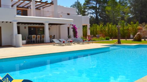 Villa con piscina, Islas Baleares, Ibiza. 6 habitaciones | 350 m² | 2 kilómetros al mar