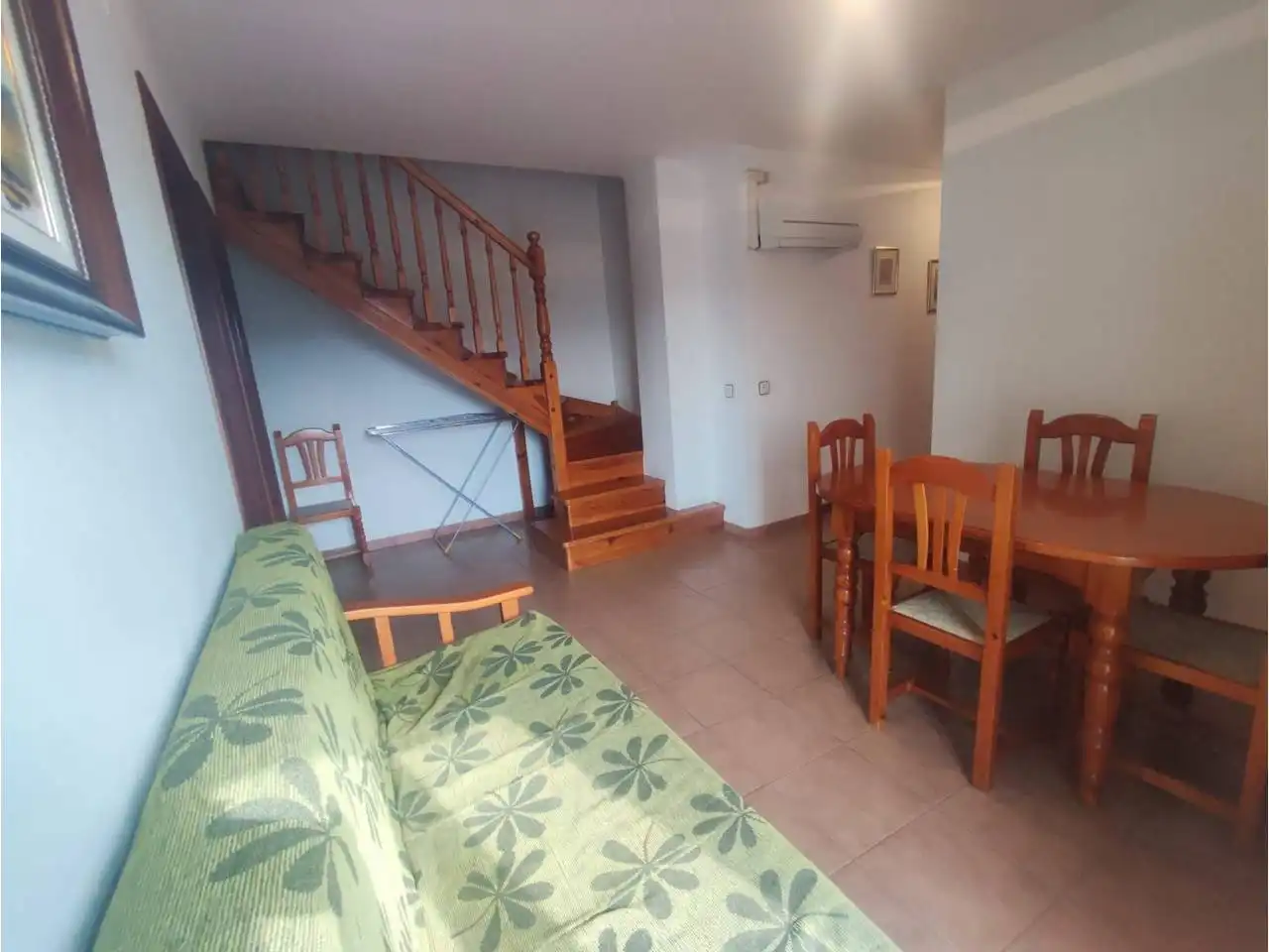 Sala de estar de Local en venta en El Grado con Aire acondicionado