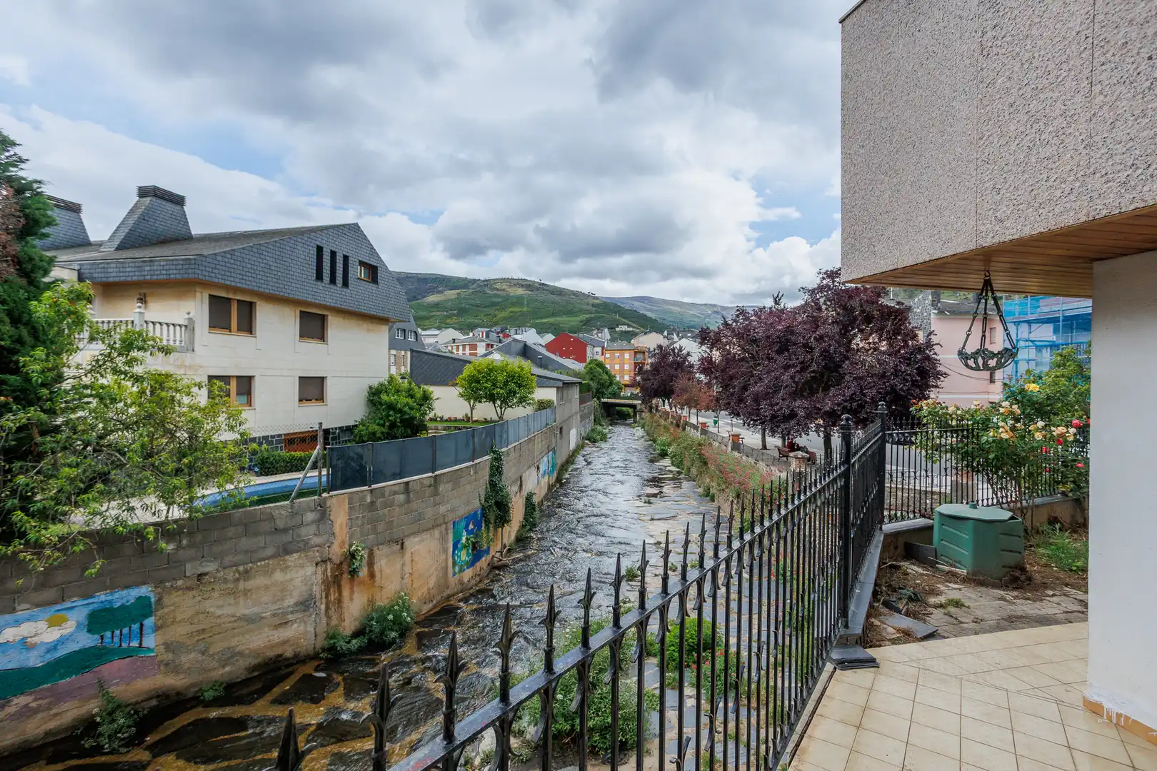 Vista exterior de Finca rústica en venta en O Barco de Valdeorras   con Amueblado