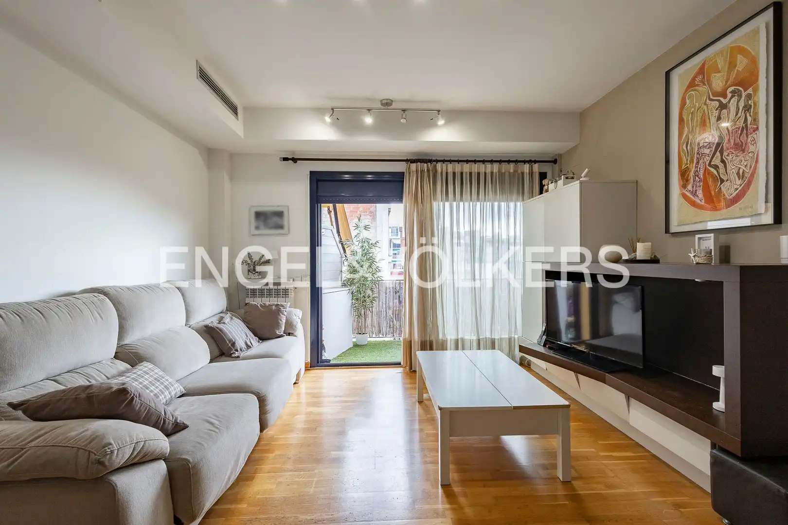 Living room of Attic for sale in Esplugues de Llobregat  with Air Conditioner, Heating and Parquet flooring