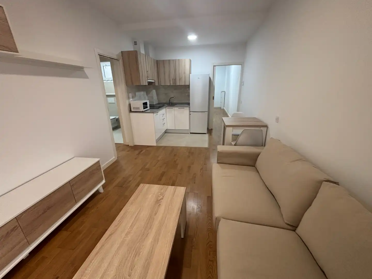Sala de estar de Apartamento de alquiler en Lleida con Aire acondicionado, Calefacción y Parquet