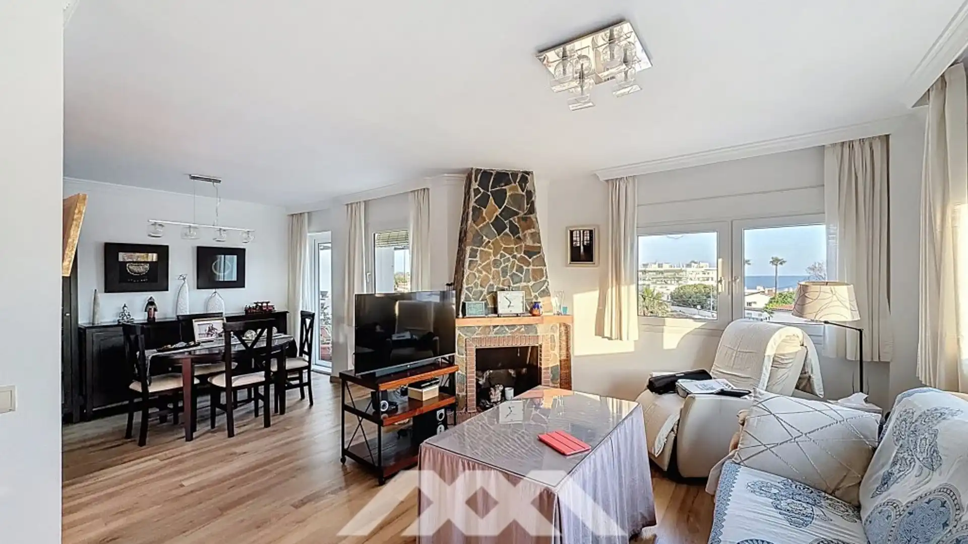 Sala de estar de Ático en venta en Rincón de la Victoria con Aire acondicionado y Terraza