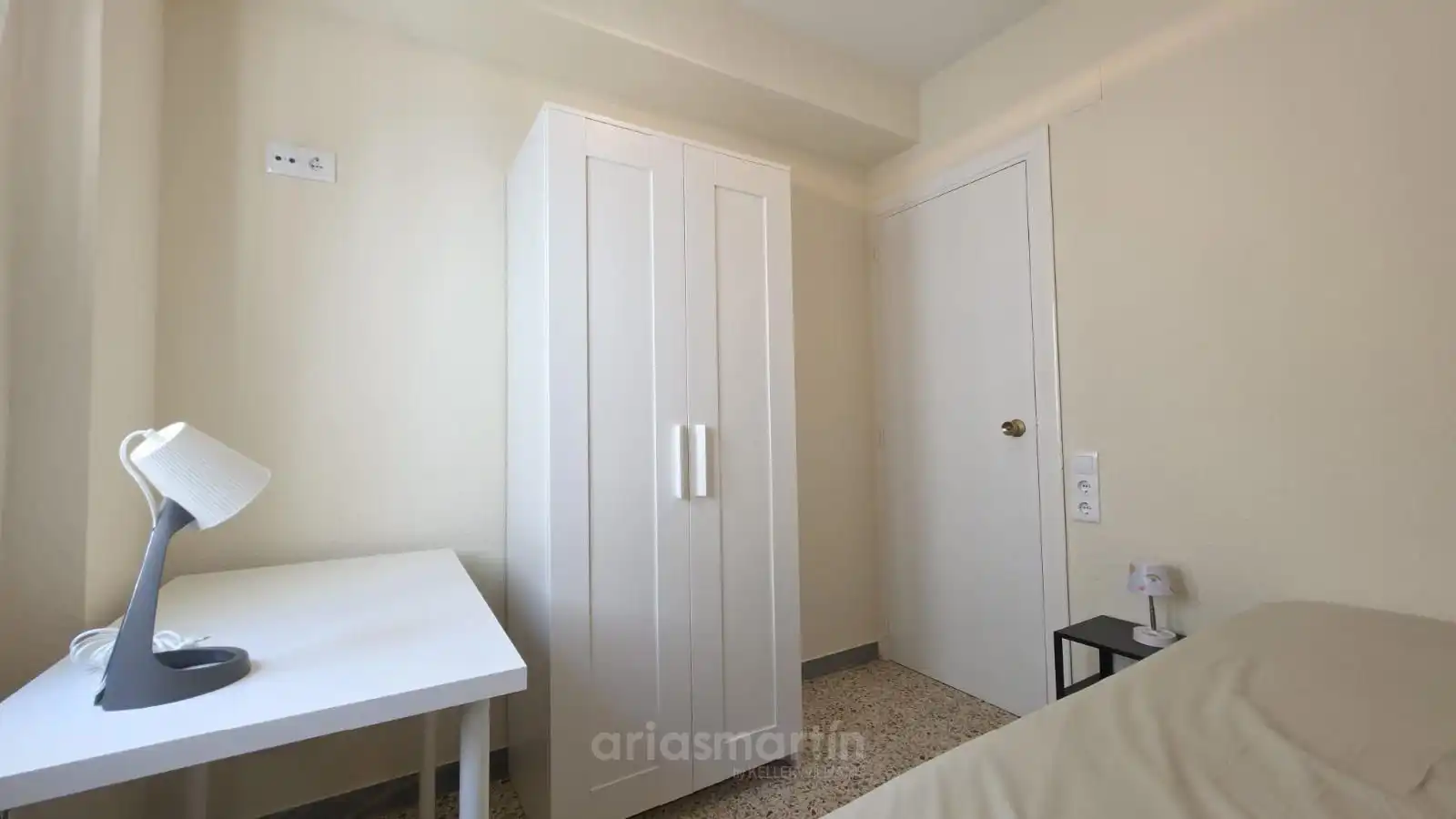 Piso de alquiler en Italia, Carmelitas