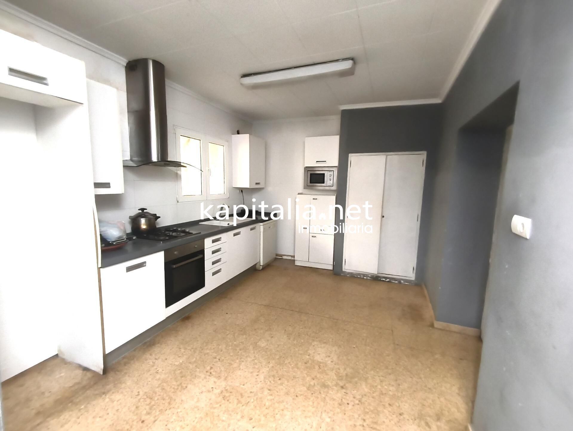 Kitchen of House or chalet for sale in La Pobla Llarga