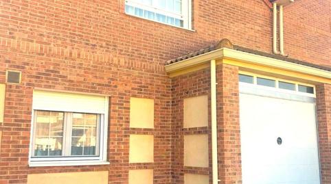 Foto 5 de Casa adosada en venta en Renedo de Esgueva, Valladolid