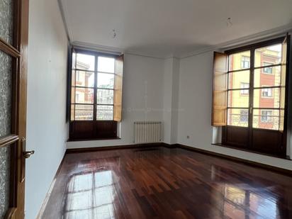 Living room of Flat for sale in Oviedo   with Heating and Balcony