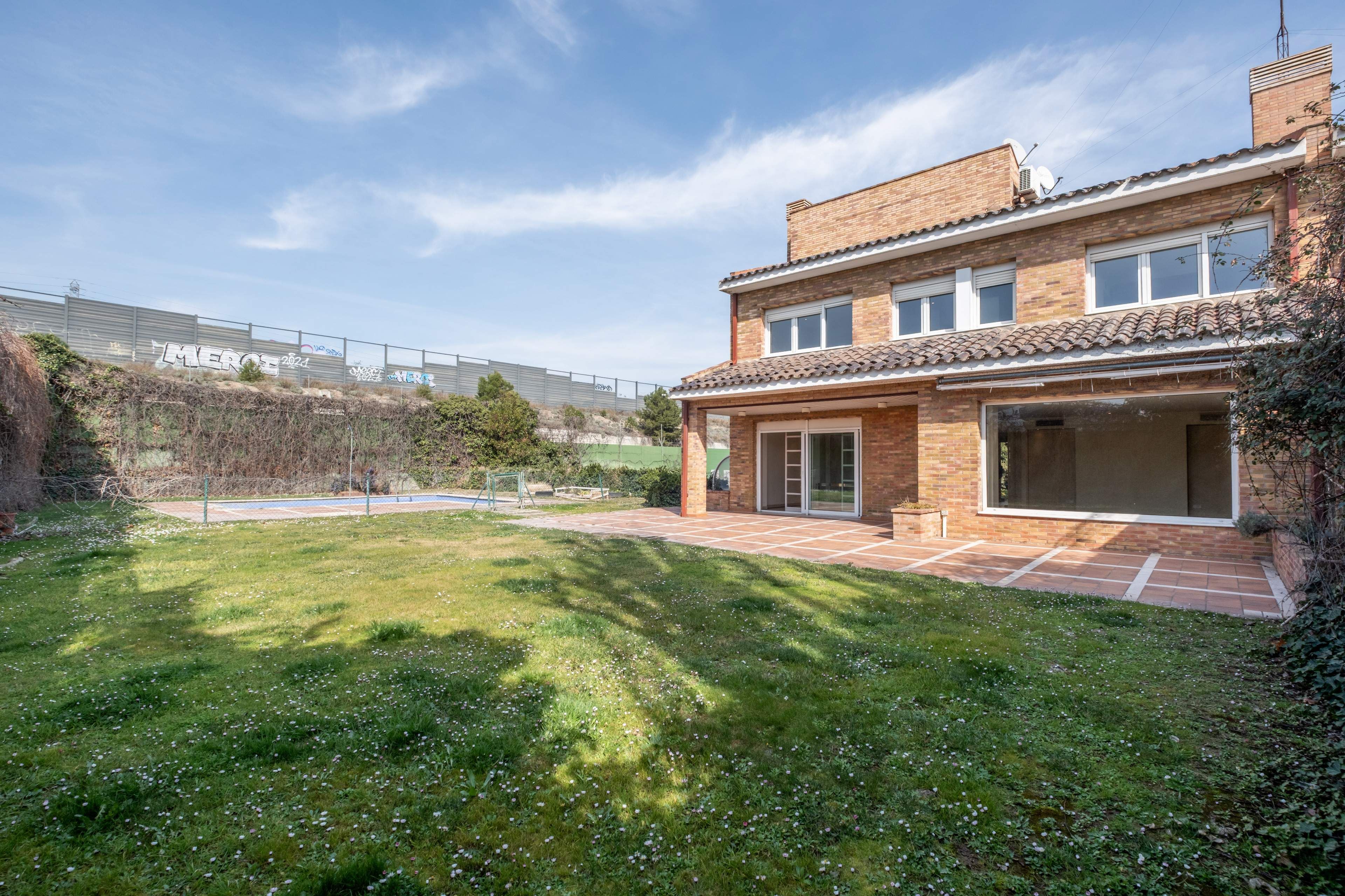 Casa o xalet en venda a Urbanizacion TORRES DE SAN LAMBERTO, La Almozara