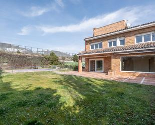 Jardí de Casa o xalet en venda en  Zaragoza Capital amb Aire condicionat, Calefacció i Jardí privat