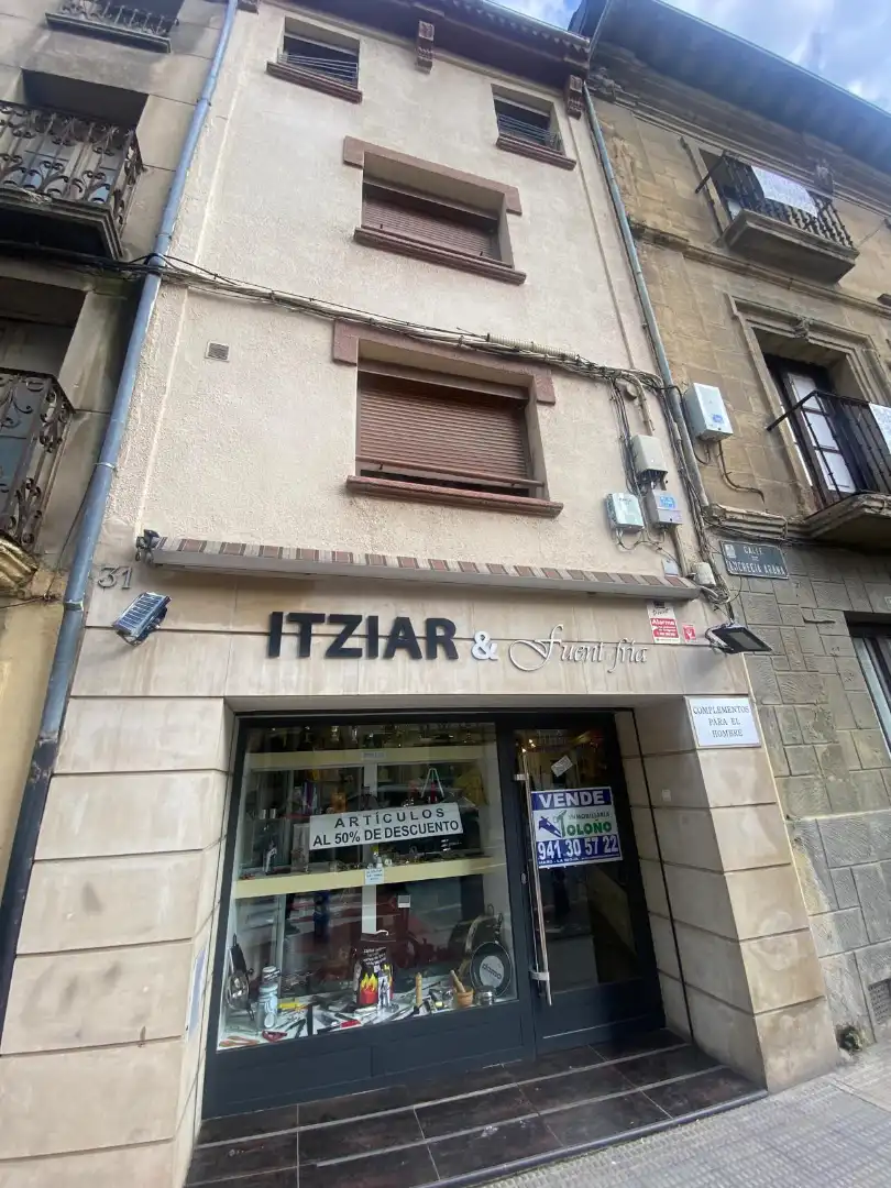 Casa en venta en Calle Lucrecia Arana 79, imagen 2