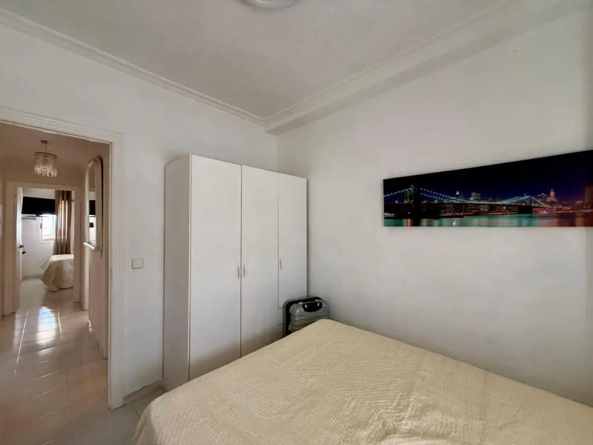 Habitación de Apartamento en venta en Elche / Elx con Calefacción, Terraza y Piscina