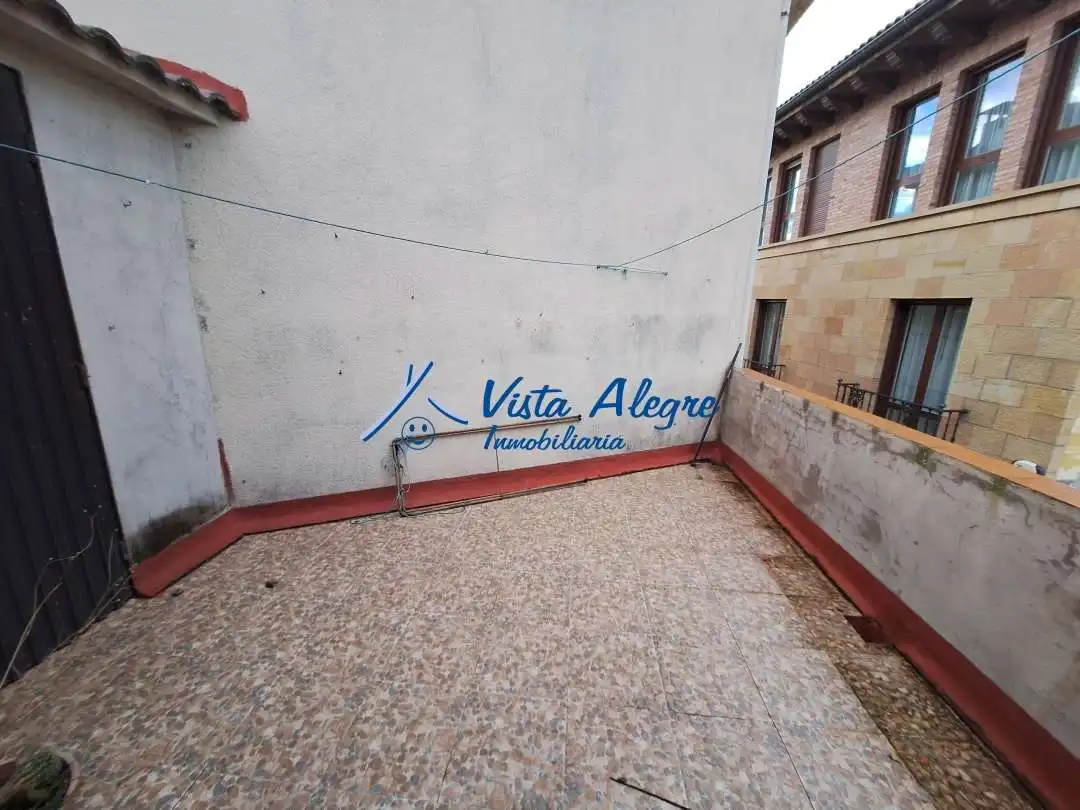 Vista exterior de Casa o xalet en venda en San Vicente de la Sonsierra amb Terrassa, Traster i Moblat
