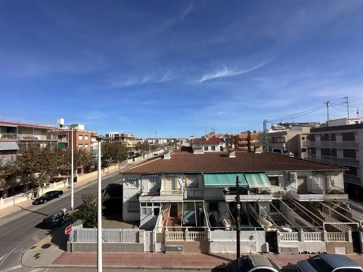 Außenansicht von Wohnungen zum Verkauf in Santa Pola mit Heizung, Terrasse und Abstellraum