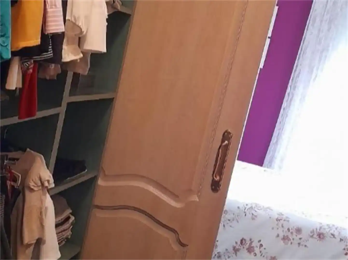 Dormitori de Casa adosada en venda en Dos Hermanas amb Aire condicionat i Balcó