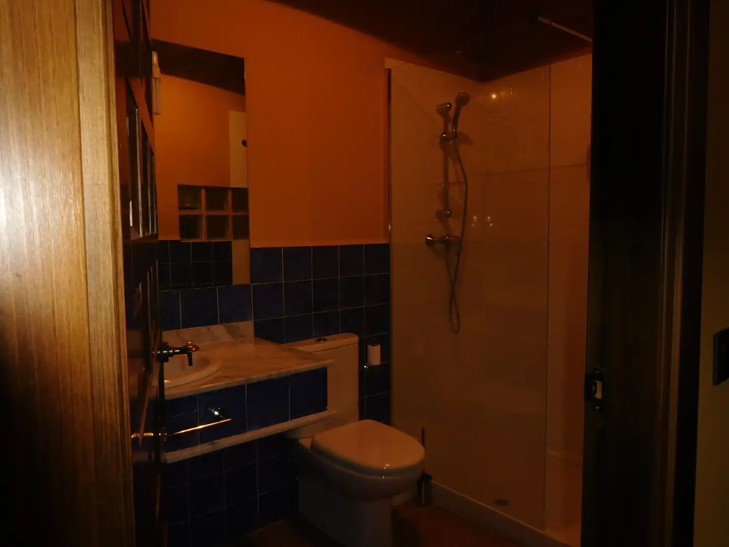 Bathroom of Houses for sale in Villazopeque  with Heating, Private garden and Storage room