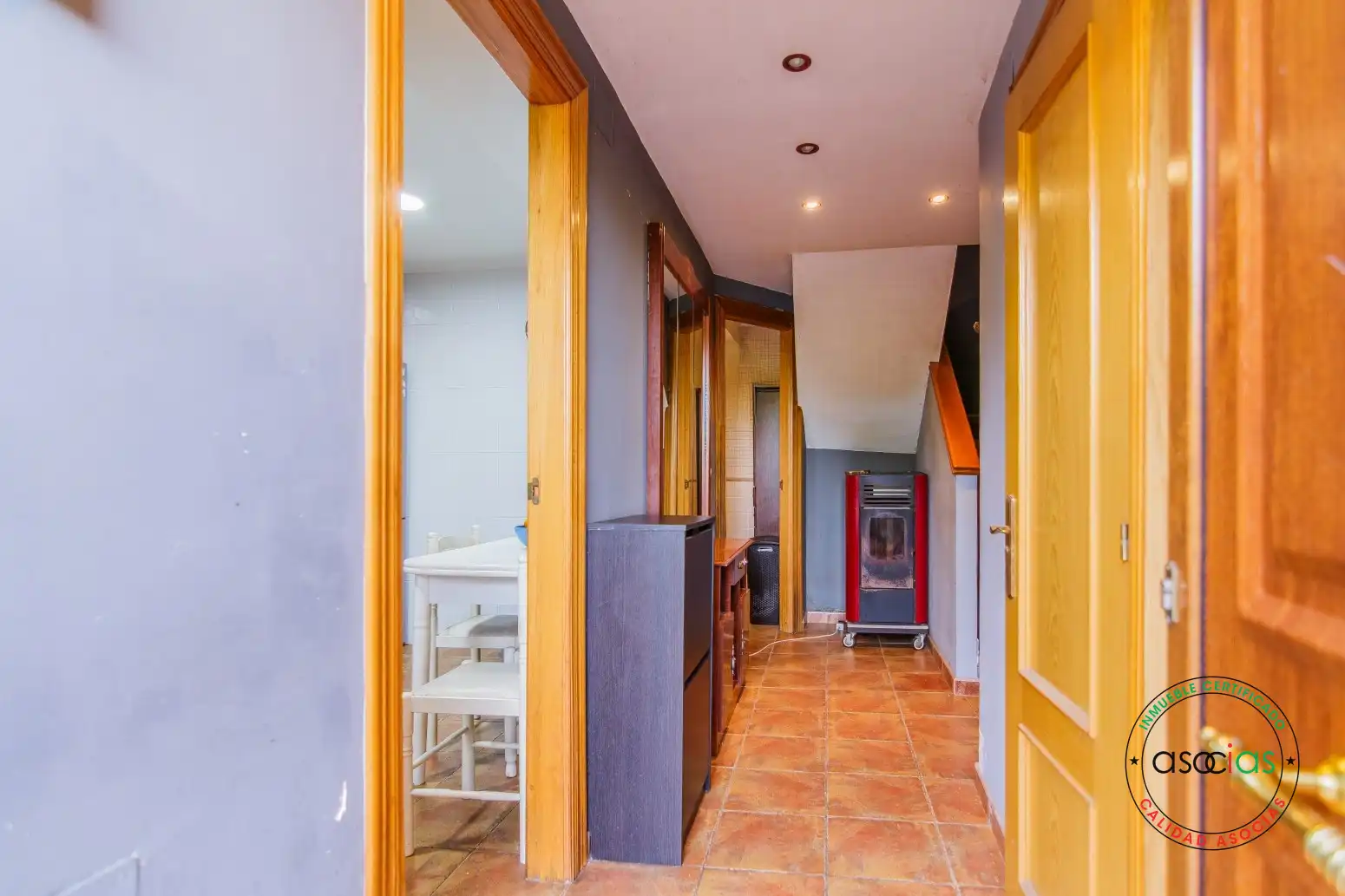 Casa o xalet en venda en San Martín del Rey Aurelio amb Calefacció, Jardí privat i Terrassa