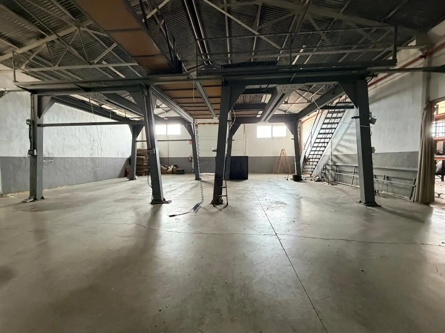 Nau industrial en venda en Fontanars dels Alforins