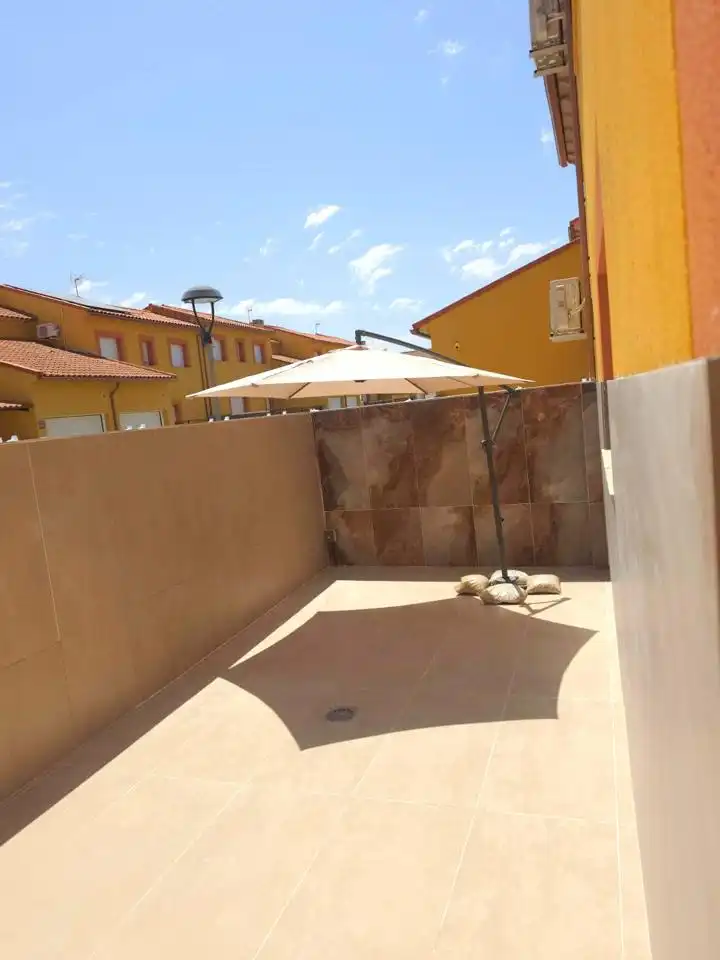 Terrassa de Casa adosada en venda en Magán amb Calefacció, Parquet i Terrassa