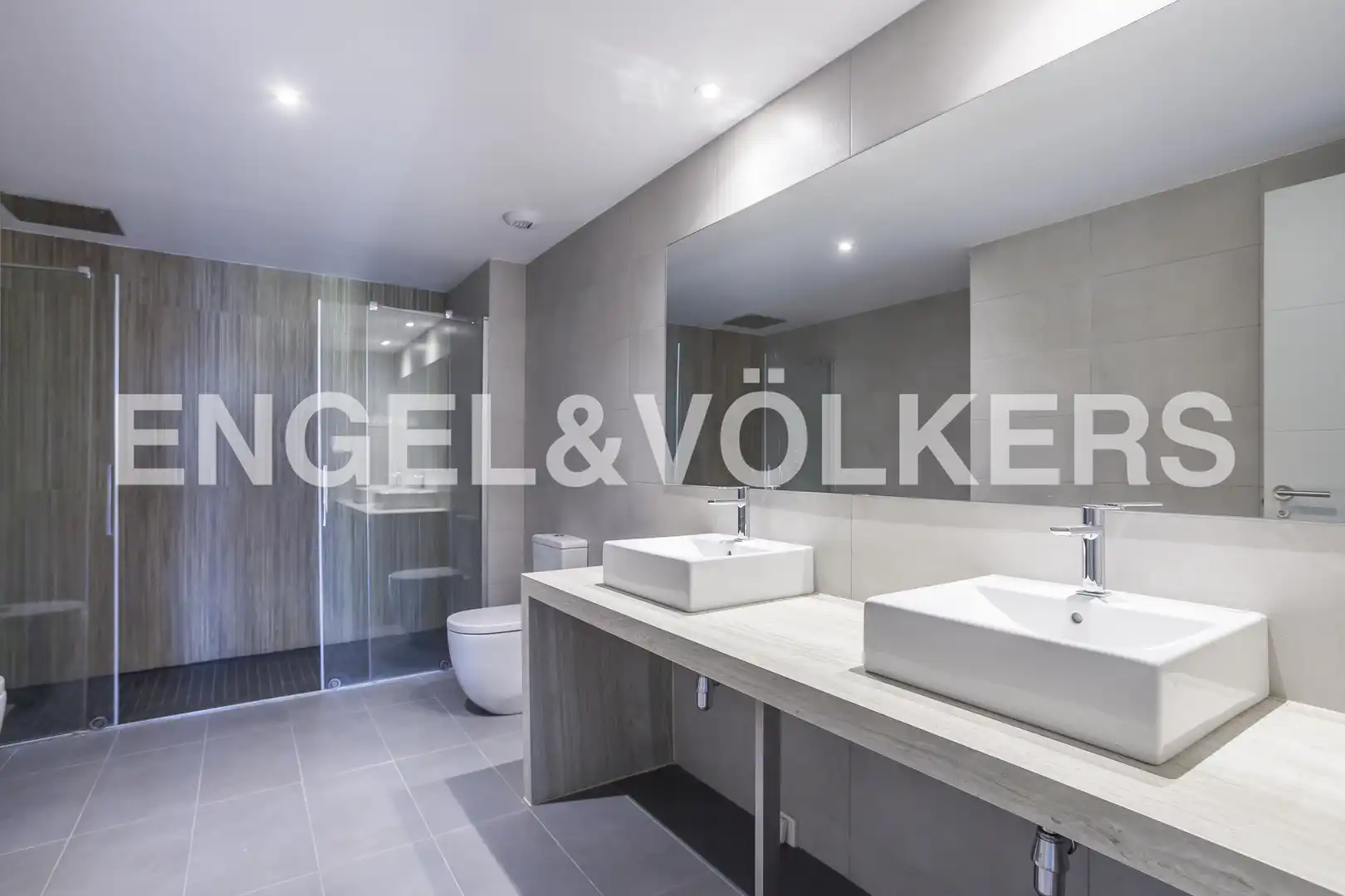 Bathroom of Attic for rent in Madrid  with Heating and Swimming Pool