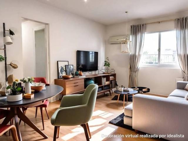 Piso en Venta en Calle Abril en Villegas