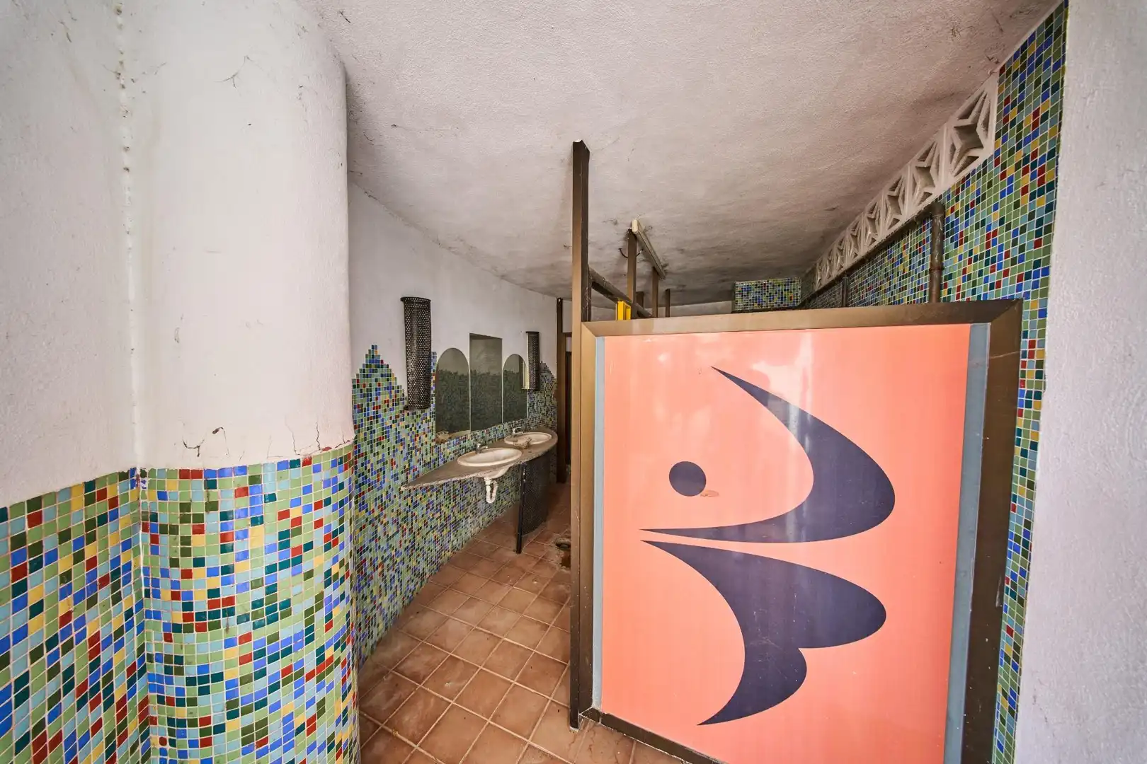 Baño de Finca rústica en venta en Villa de Otura con Jardín privado, Terraza y Piscina